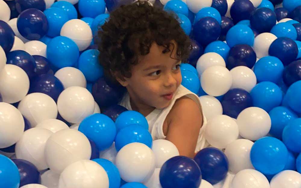 Crianças se divertindo no DivertPark